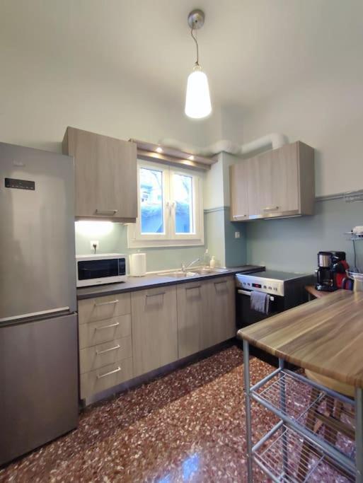 Volos Center, St Nicholas Square, Xenios Екстер'єр фото